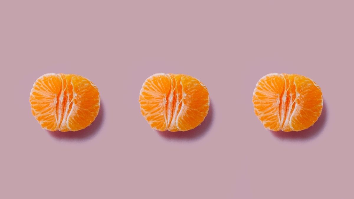 vagina odor: three sliced oranges in a row
