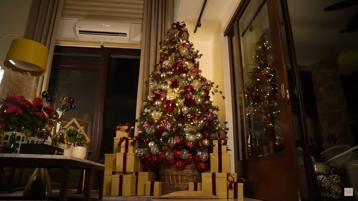 Bea Alonzo's 2020 Christmas tree
