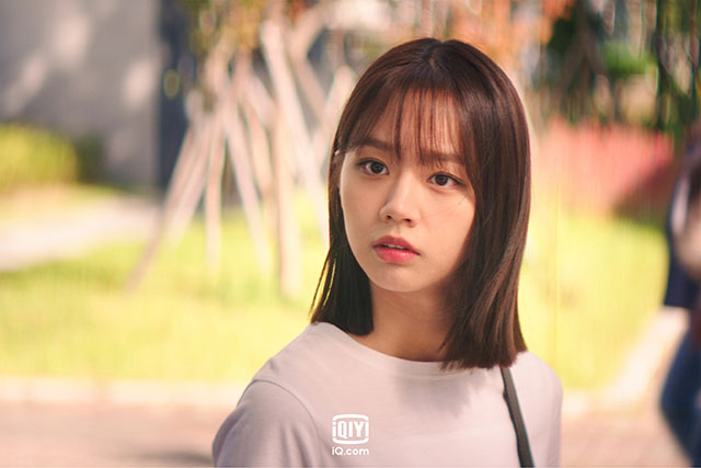 Reply 19 S Ryu Hye Young Sent Hyeri A Coffee Truck On The Set Of Her New Drama