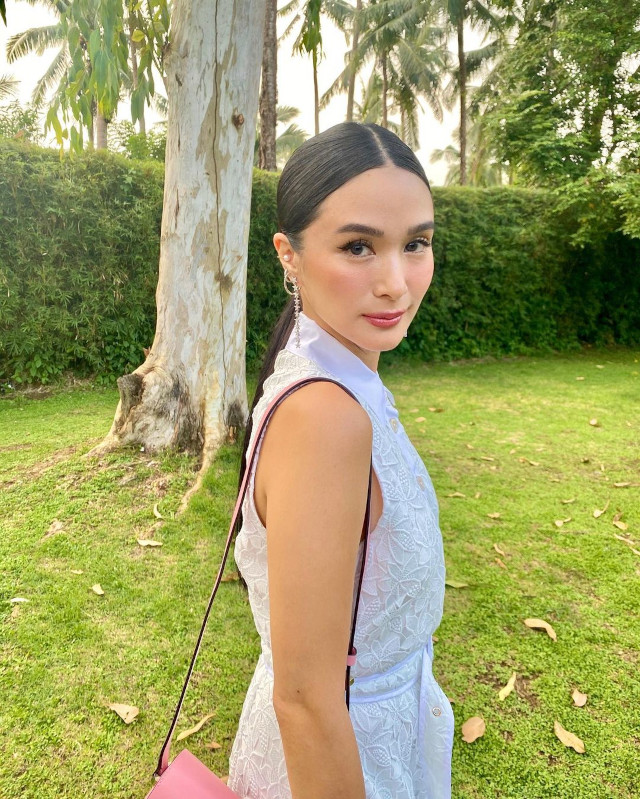 Cute and Easy Hairstyle: Heart Evangelista's low ponytail