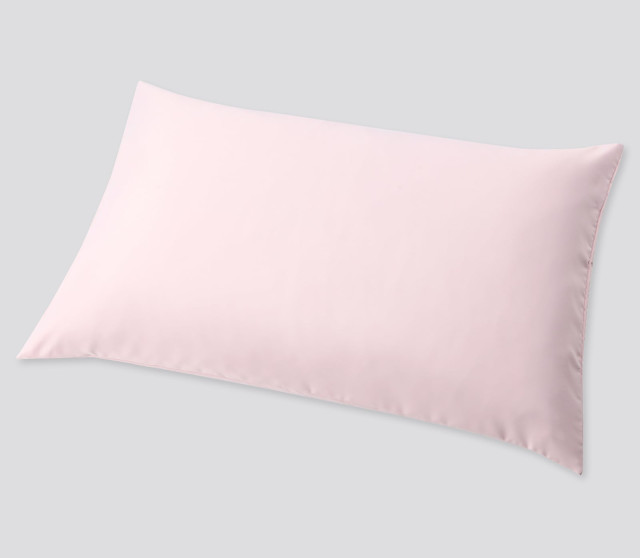 Uniqlo Airism Medium Pillowcase in Pink
