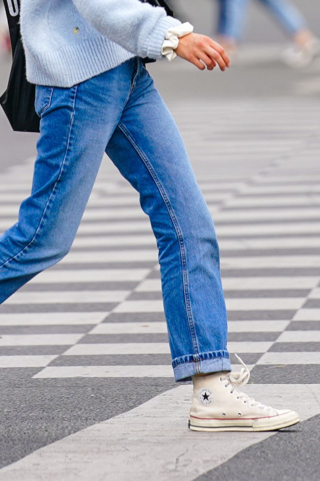 how to cuff jeans