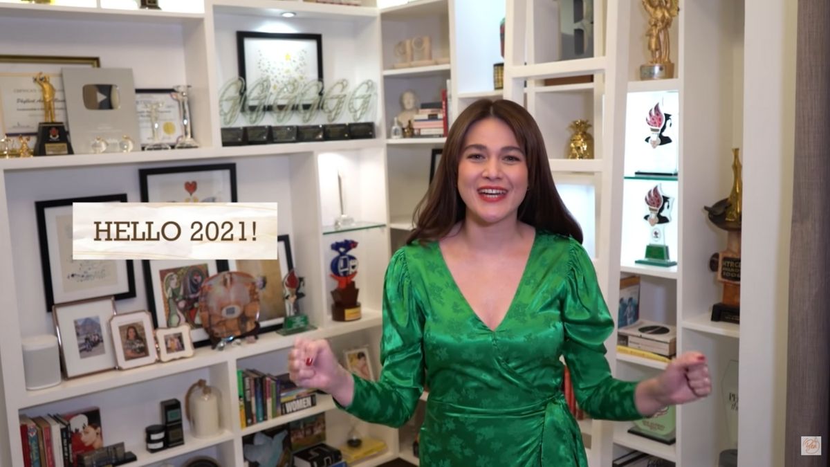 Bea Alonzo tries tarot card reading