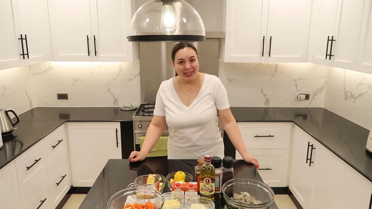 In a YouTube vlog, Marjorie Barretto shares that she'll be making a shrimp pasta dish.