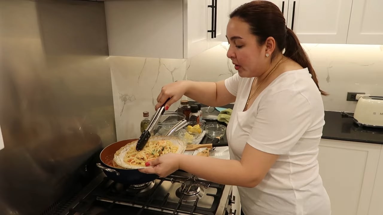 Marjorie Barretto's latest vlog is an easy shrimp pasta recipe