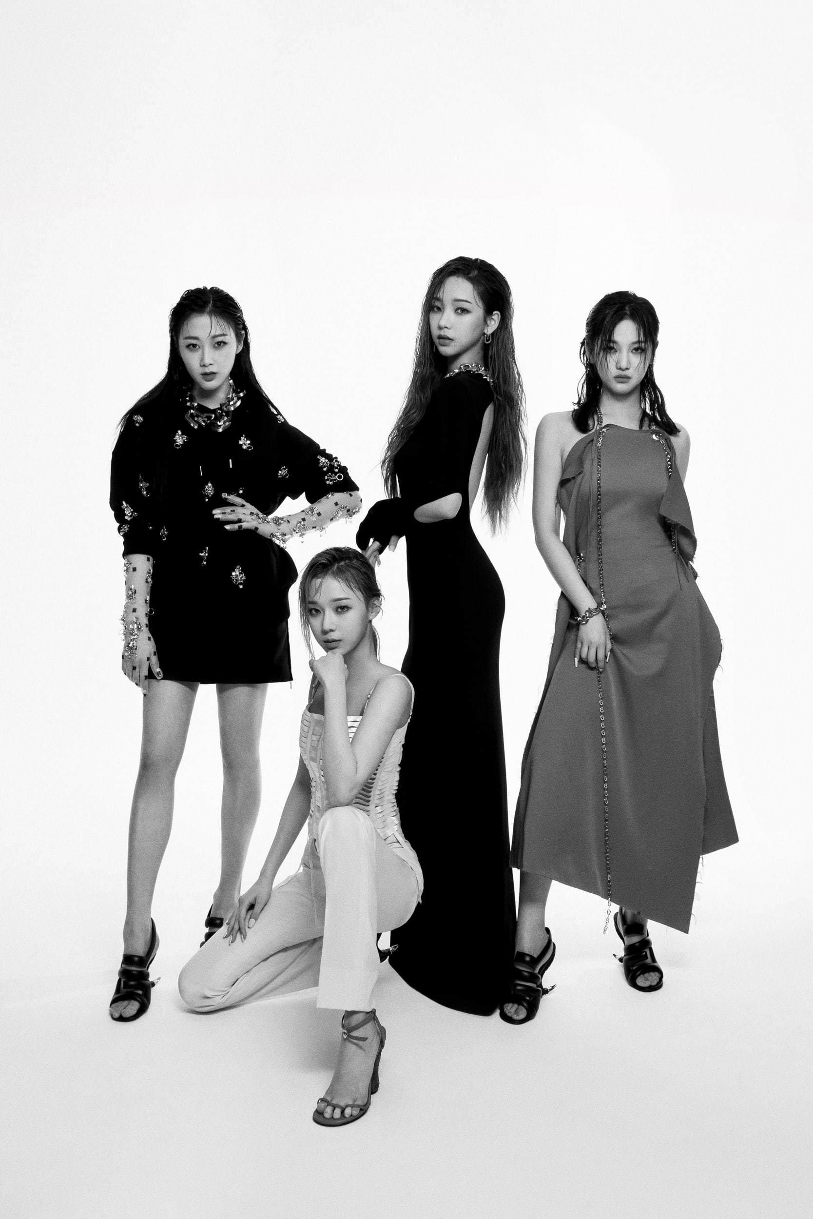 BLACKPINK for Chanel, Burberry, Celine.. Koreans' love for luxury goods 