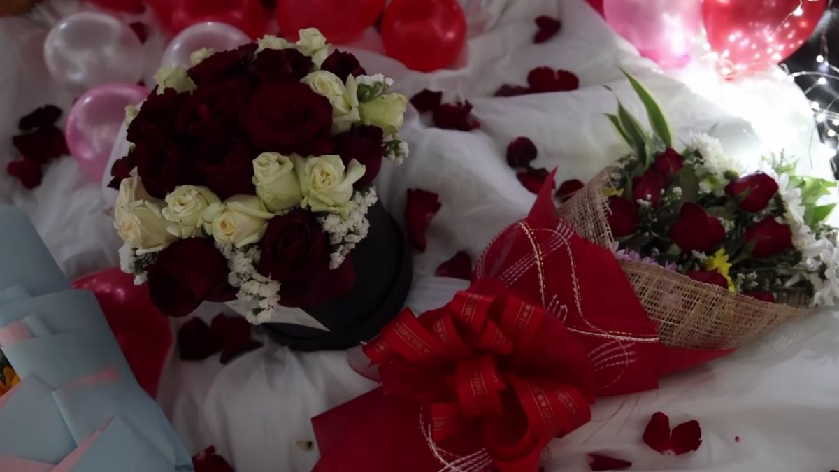 Barbie Forteza and Jak Roberto Valentine's date 2021: flower bouquets