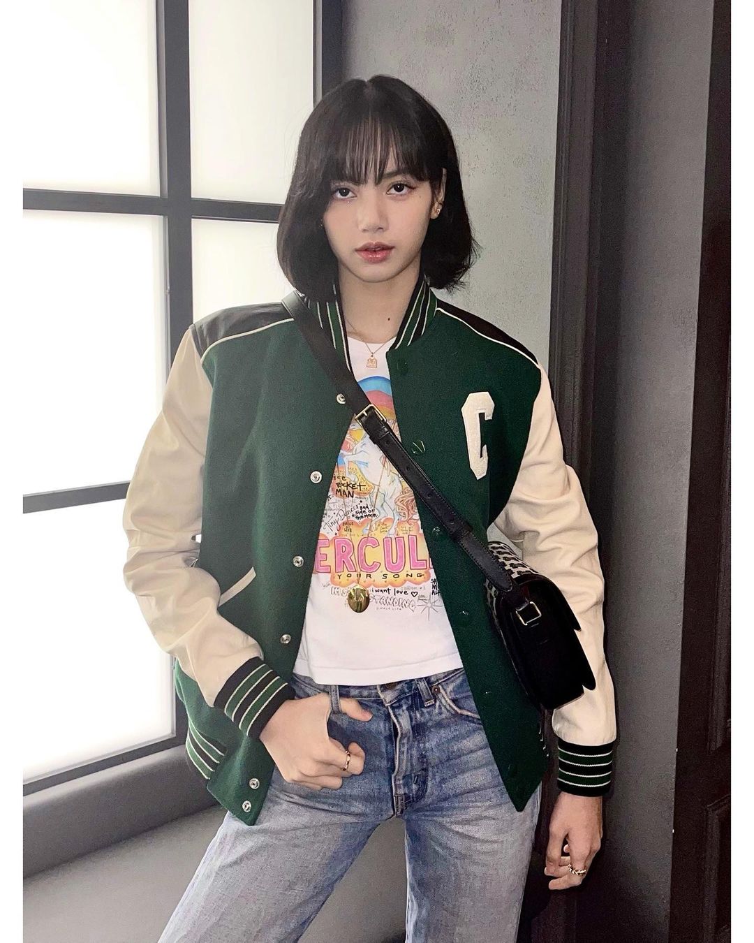 How Much Are BLACKPINK Lisa's Instagram Outfits?