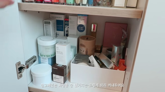 Korean aesthetic room tip: Hide your small items in cabinets