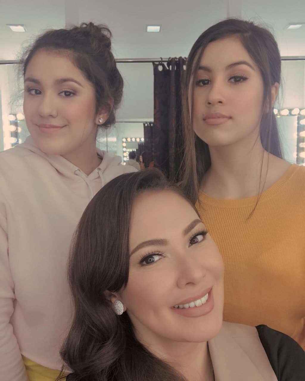 Ruffa and her daughters in the dressing room
