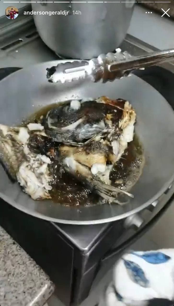 Fish being fried from Gerald Anderson's IG stories