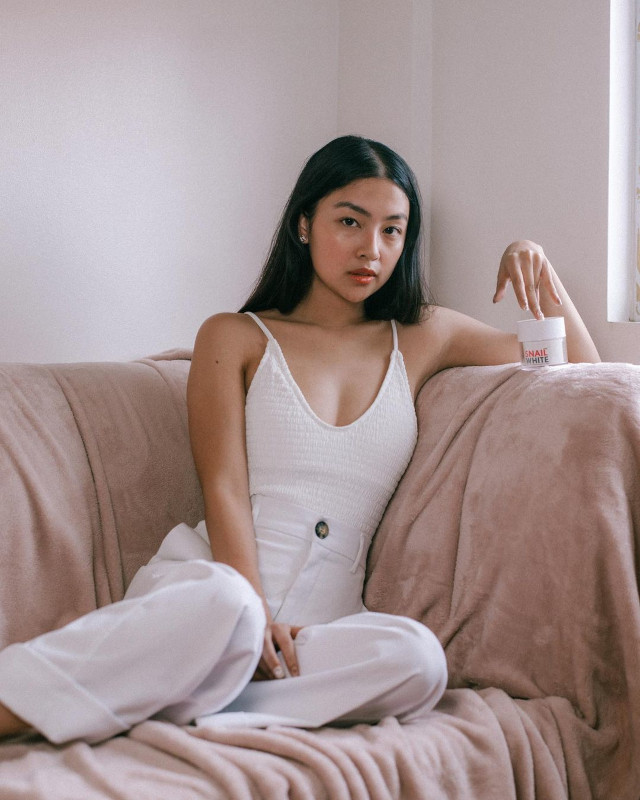 Rei Germar Monochromatic Outfit 4