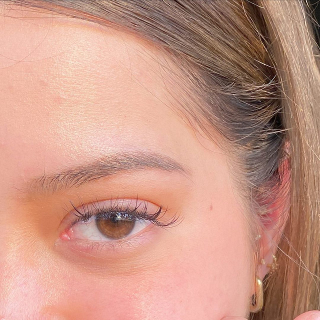 Extreme Close Up Selfies Are The New IG Trend Celebs Are Obsessed With