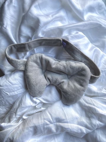 Experience with weighted eye mask