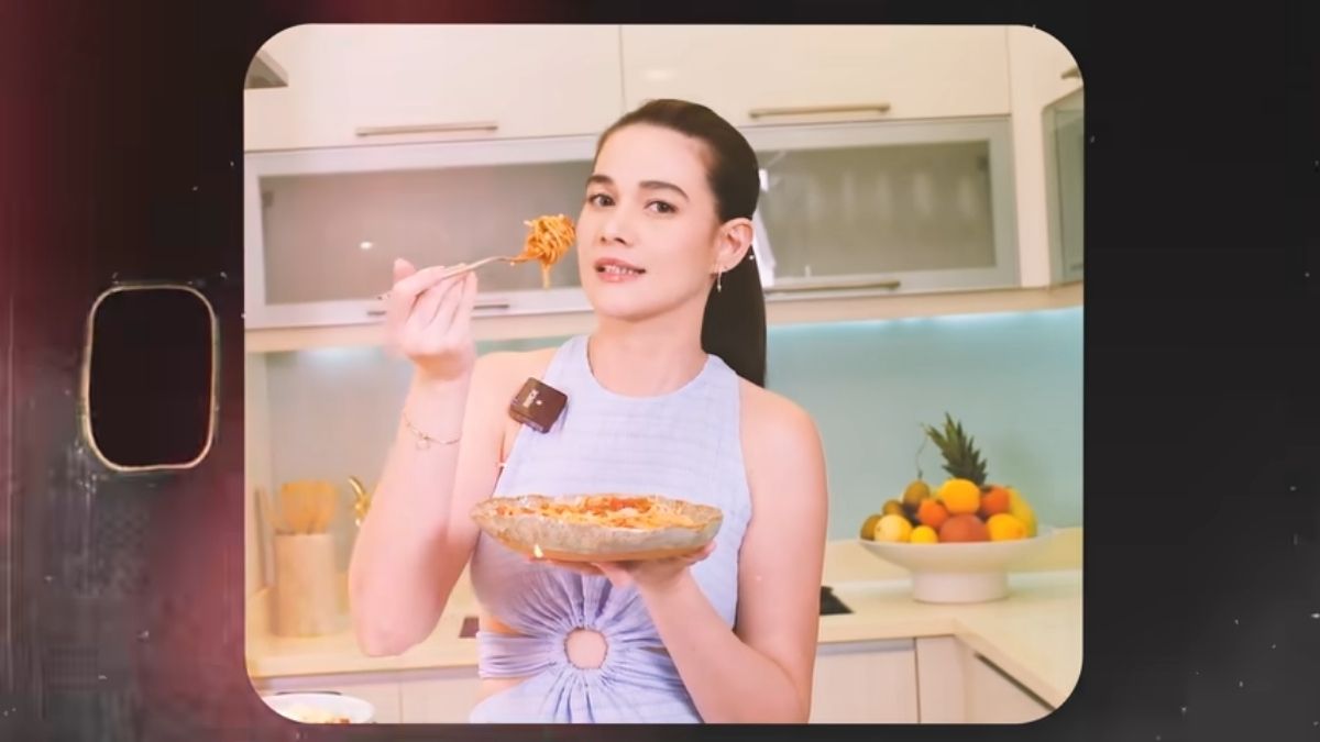 Bea Alonzo tasting Pinoy spaghetti