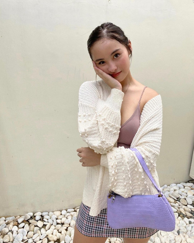 Cardigan outfits: Magui Ford