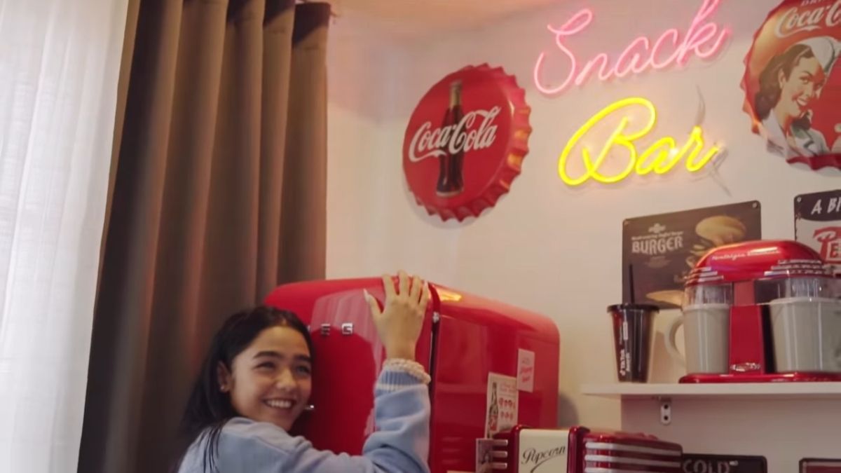 ANDREA BRILLANTES room makeover - snack bar