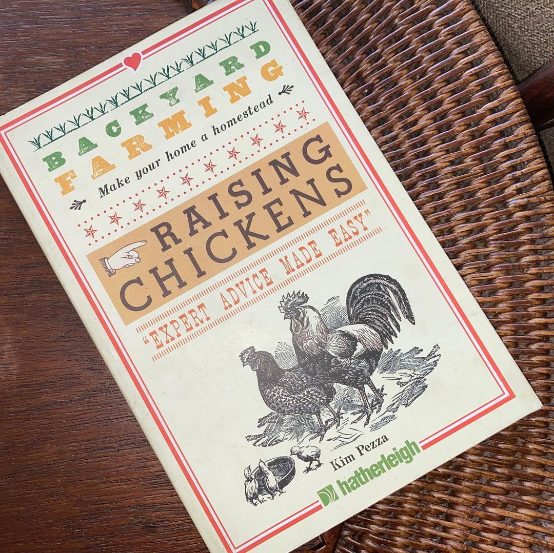 Raising Chickens Expert Advice Made Easy Book