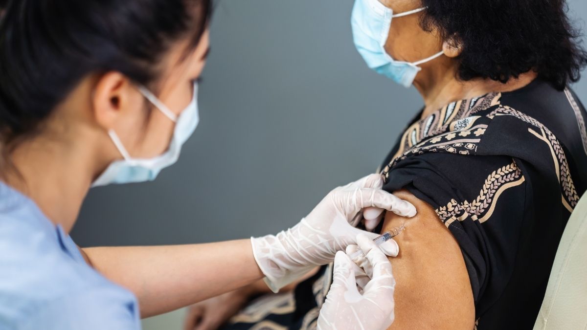 How To Talk To Your Loved Ones About Getting Vaccinated