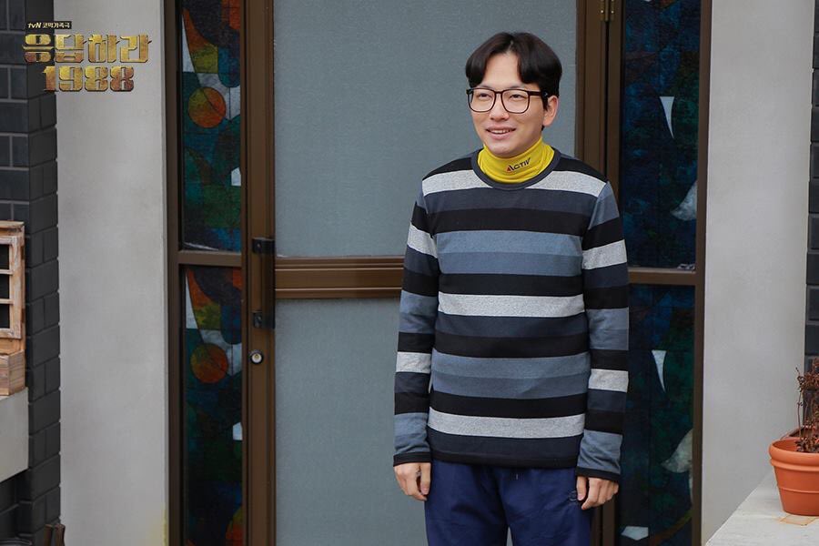 Lee Dong Hwi as Ryu Dong Ryong in Reply 1988