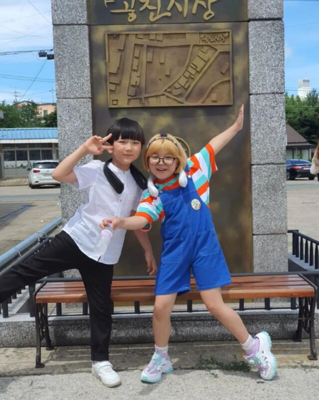 hometown cha cha cha cast instagram accounts guide: Ki Eun Yoo and Ko Do Yeon