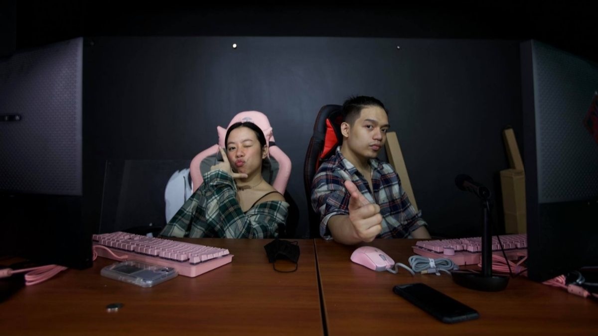 couples who love online gaming