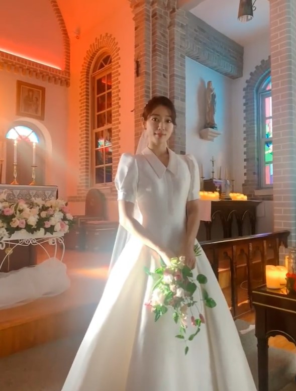 Scenes From Park Shin-Hye And Choi Tae-Joon's Wedding