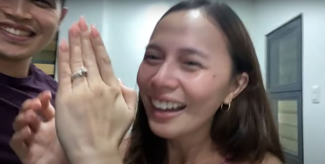 Daryl Ong surprises Dea Formilleza with surprise proposal during livestream