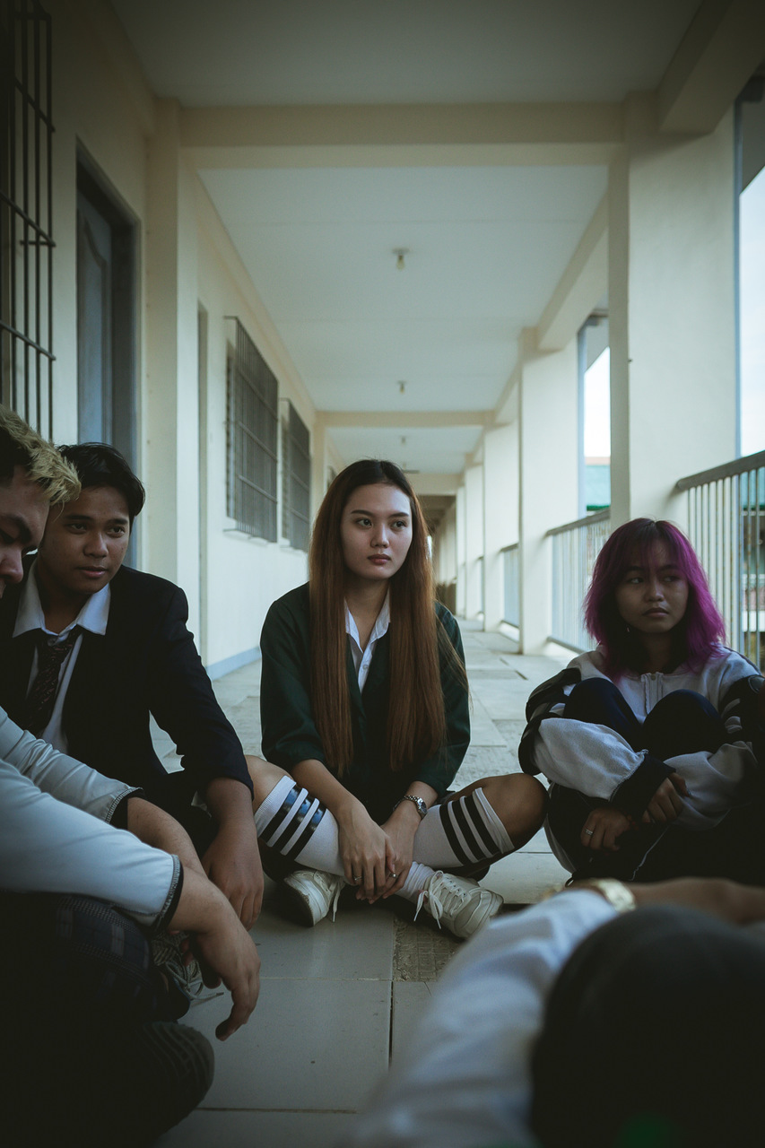 Pinoy barkada recreates scenes from All Of Us Are Dead