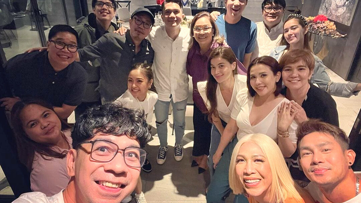 Anne Curtis reunites with the hosts and crew of 'It's Showtime!'