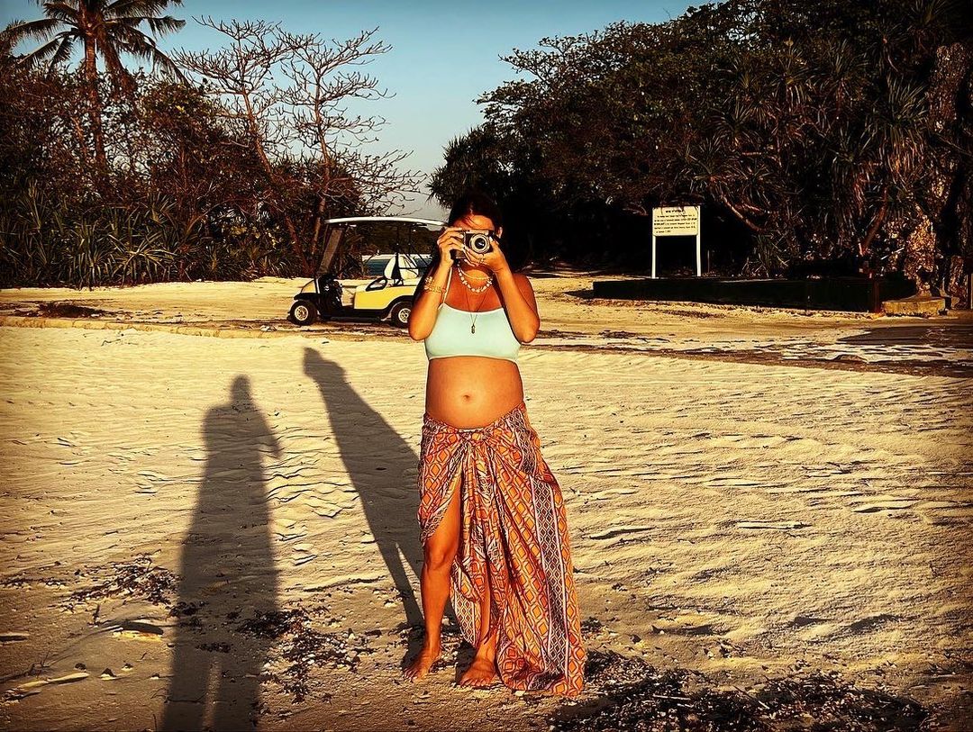 angelica panganiban flaunts baby bump at the beach