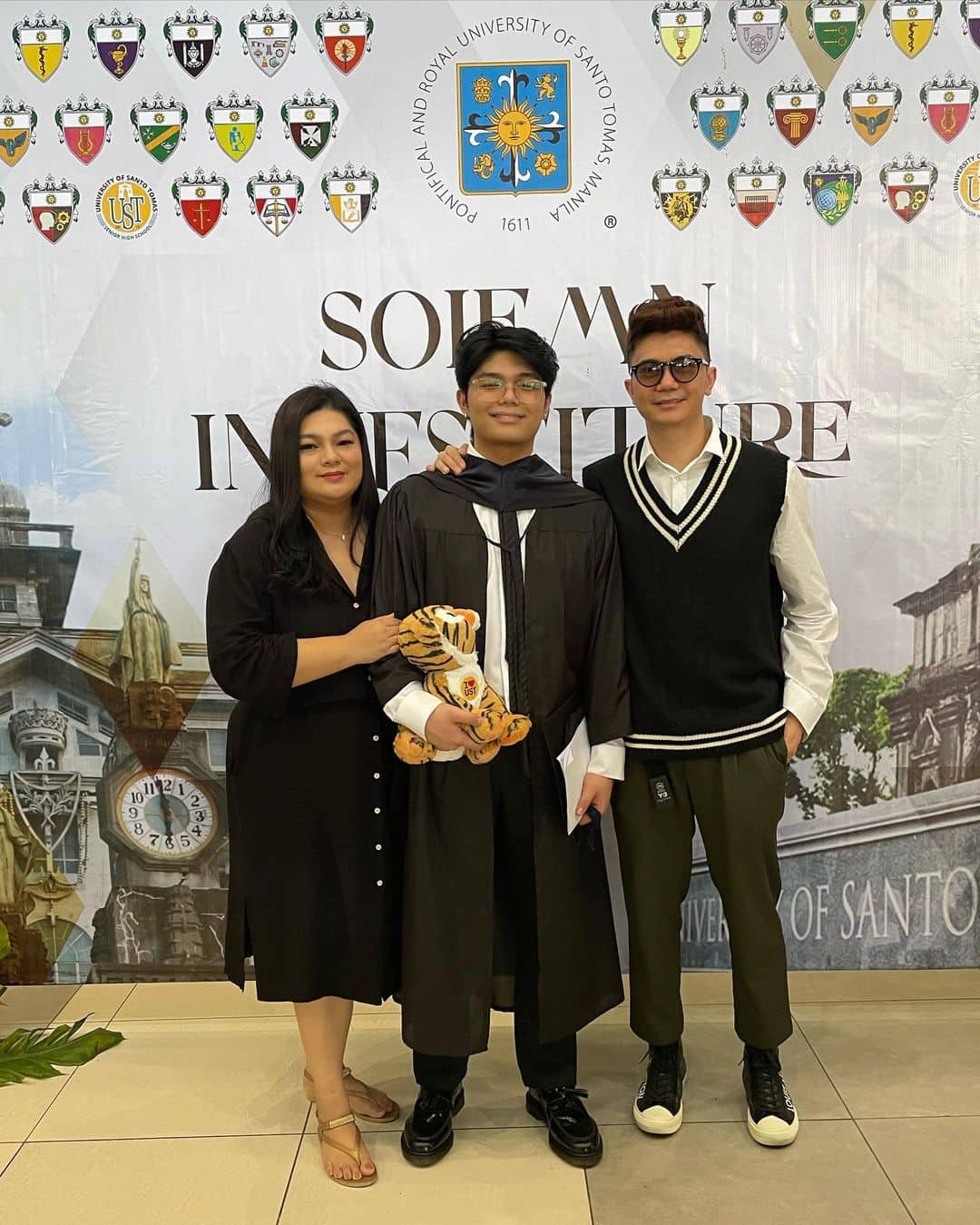 Bianca Lapus and Vhong Navarro at their son's college graduation