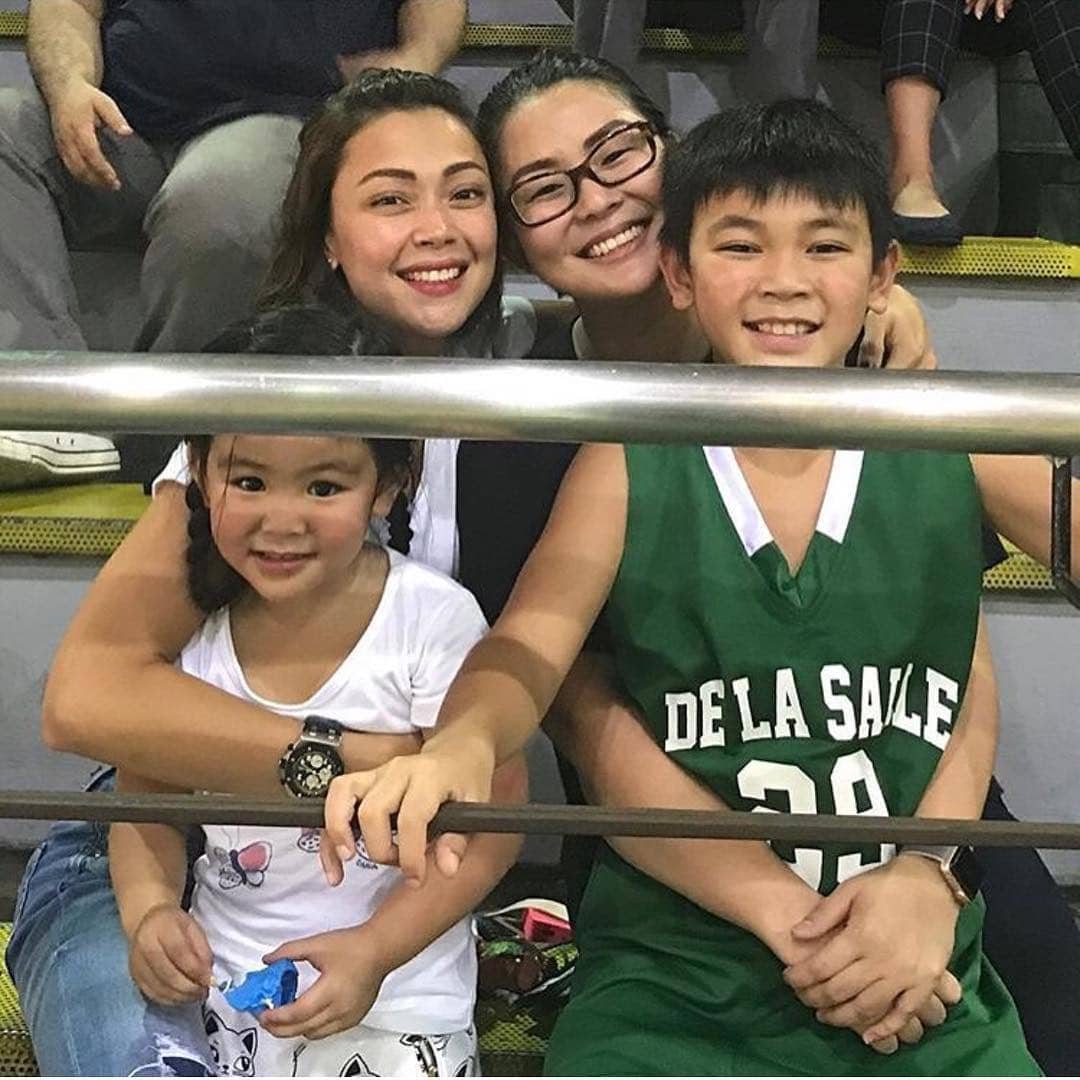 Jodi Sta. Maria and Iwa Moto hang out with their kids Thirdy and Mimi