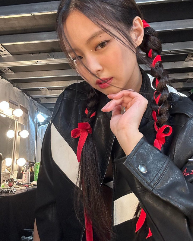 Jennie Kim braids, braided hairstyle