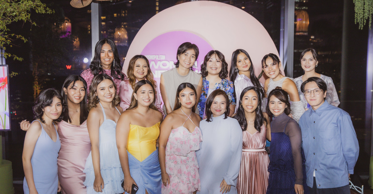 The Cosmopolitan Women Of Influence 2023 awardees with the Cosmopolitan team