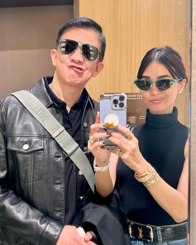 Heart Evangelista And Chiz Escudero Cool Couple Poses