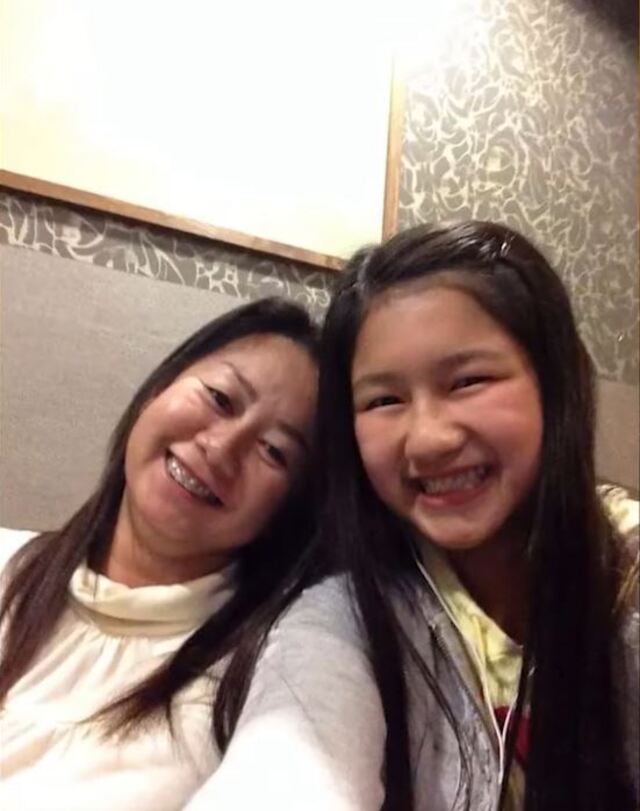 Kaori Oinuma with her mother