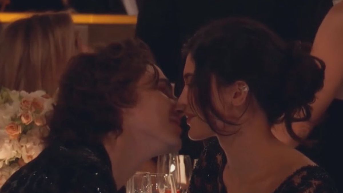 Kylie Jenner and Timothée Chalamet kiss at the Golden Globes 2024