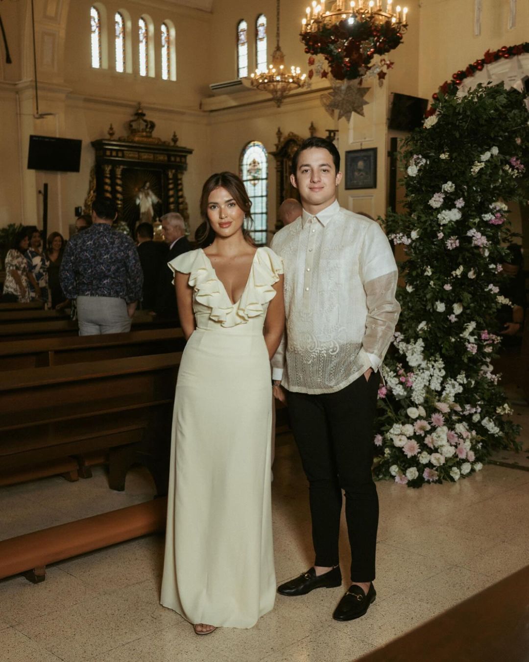 Sofia Andres Was A Typical 'Virgo Girlfriend' At A Wedding