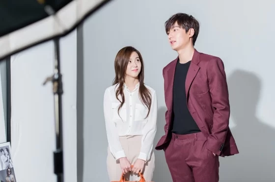 Lee Min Ho and BLACKPINK's Jisoo starred in a 2015 Samsonite campaign together