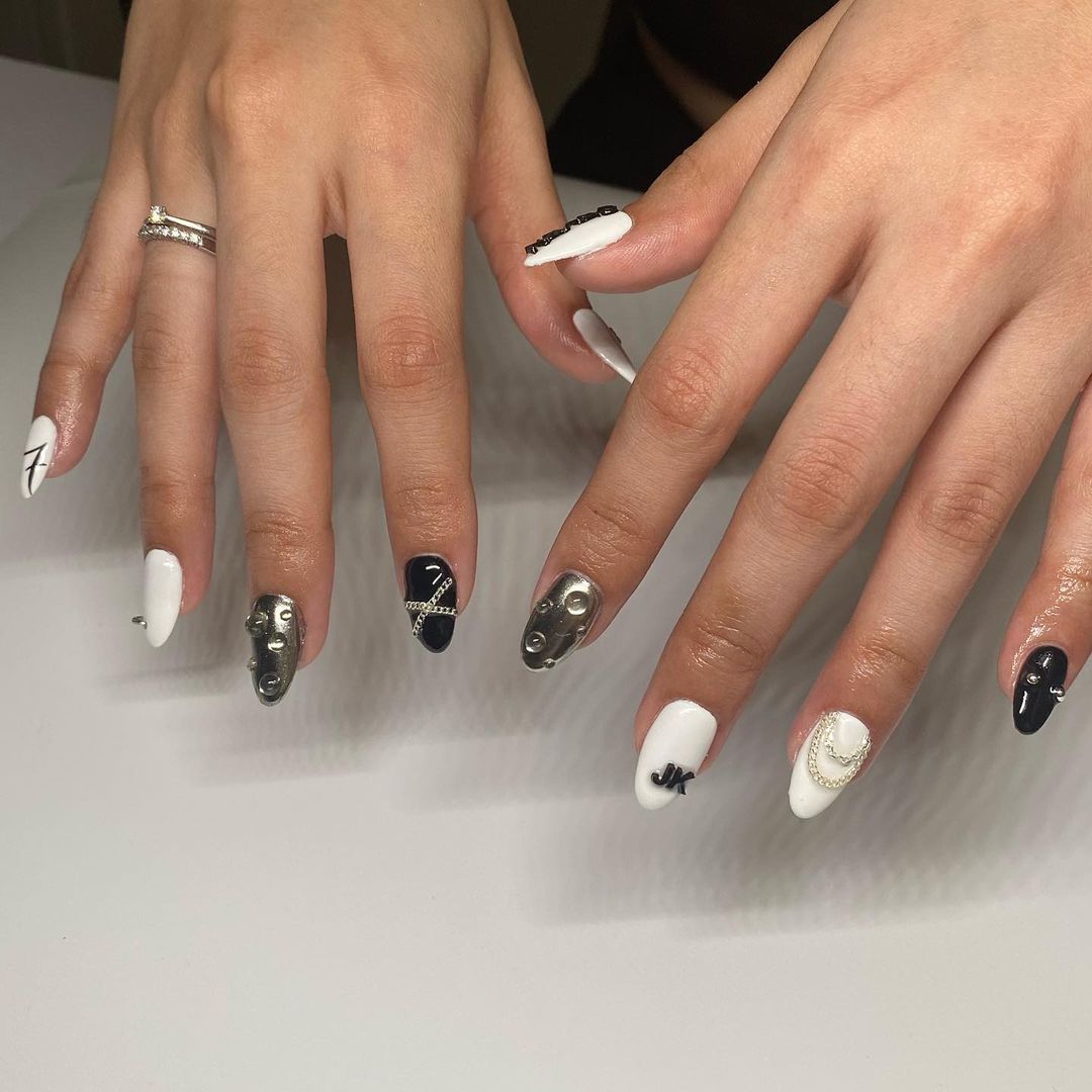 press-on nails: nails by nica