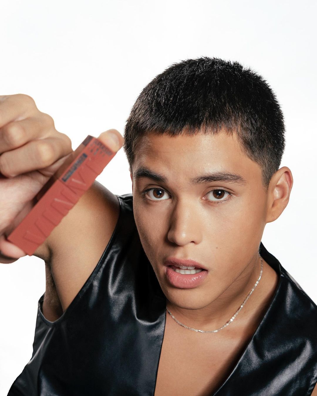 Kyle Echarri Now Endorses Maybelline Superstay Vinyl Ink