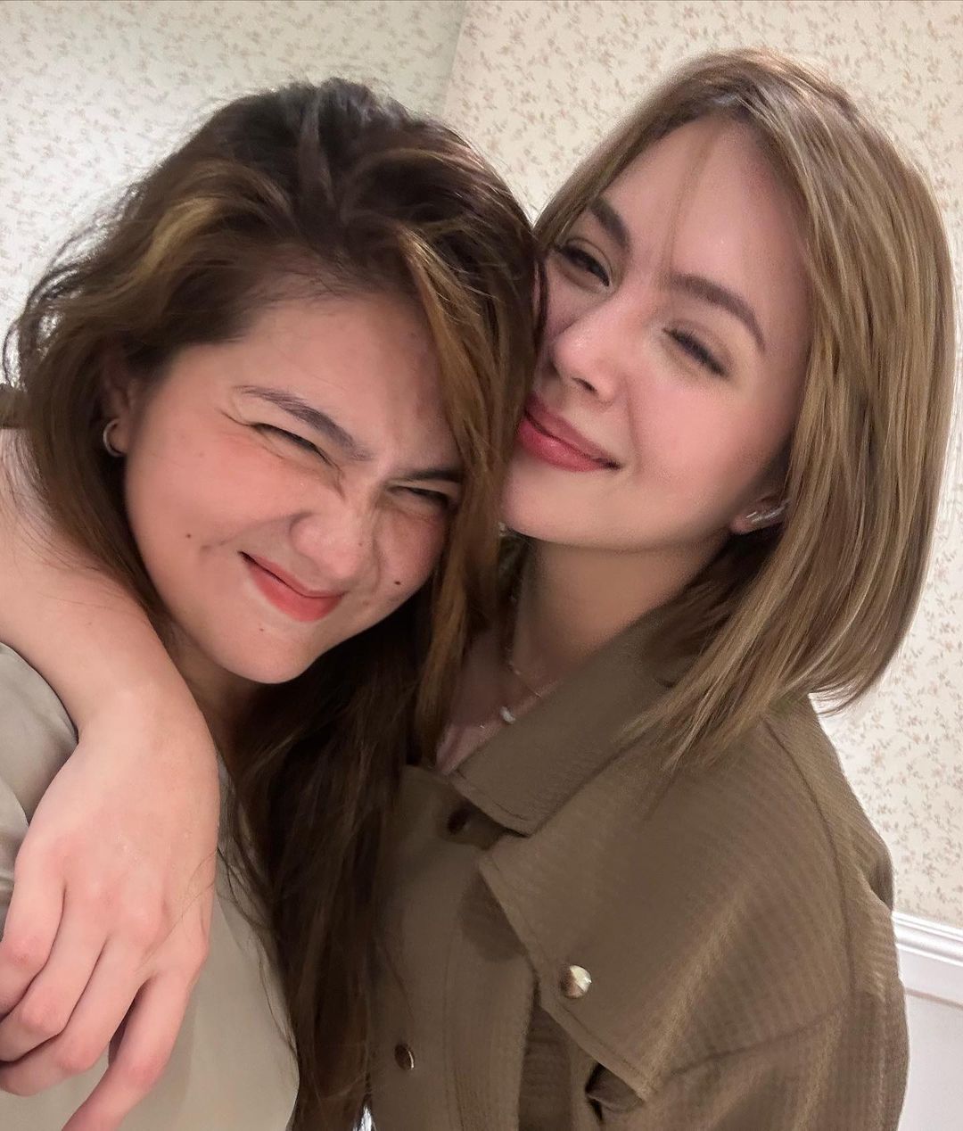 Kathryn Bernardo And Julia Montes Reunited