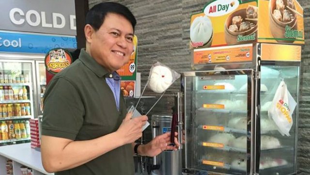 Proudly Filipino convenience store challenges foreign competitors ...