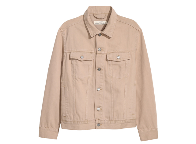 A Star is Born: Bradley Cooper's Tan Trucker Jacket » BAMF Style