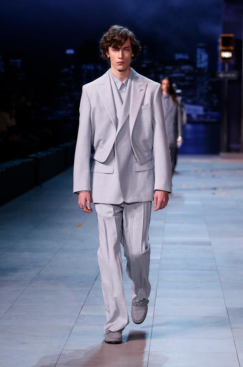 Louis Vuitton Men's Fall 2019  Louis vuitton men, Fall outfits