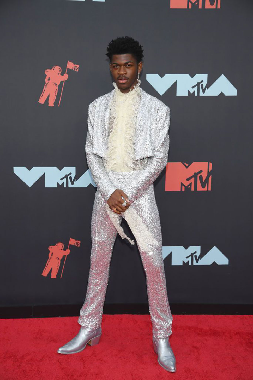 Best Dressed Celebrities at the 2019 MTV VMAs in Newark, New Jersey