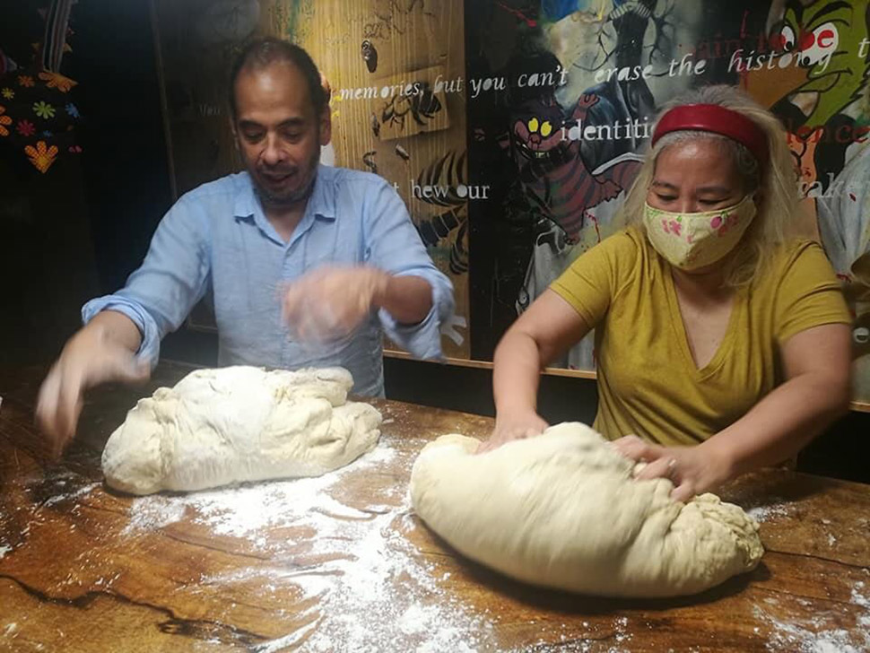 Artists Coke Bolipata, Elmer and Plet Borlongan Bake Pandesal for ...