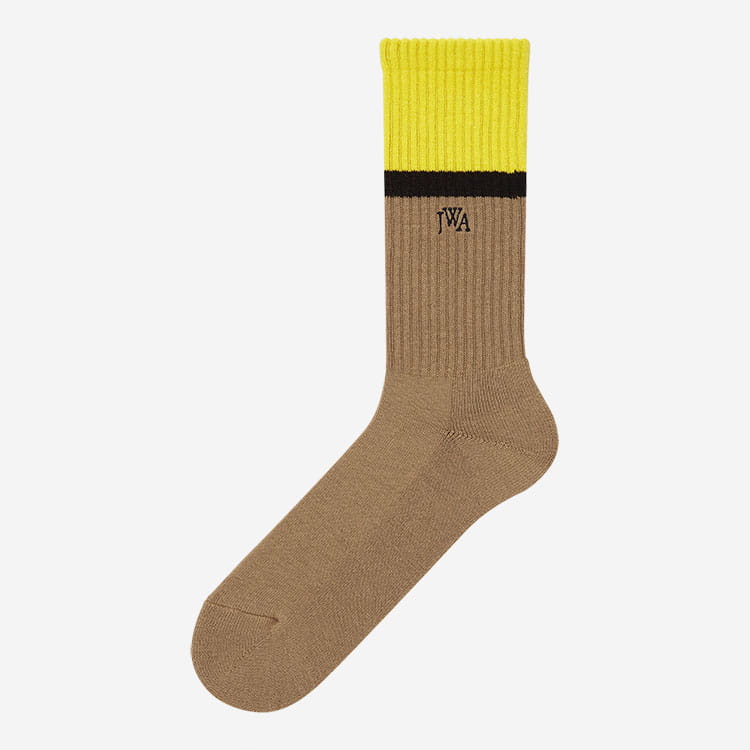 UNIQLO on X: The sock market is booming 📈 📈📈 HEATTECH socks are  cold-weather essentials, grab a pair (or 2) in stores + online here:   #Uniqlo #Uniqlousa  / X