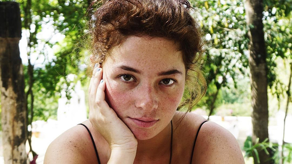 16 Celebrities Who Bravely Posted No Makeup Selfies